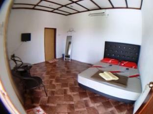 לנגקאווי Izz Room Motel מראה חיצוני תמונה
